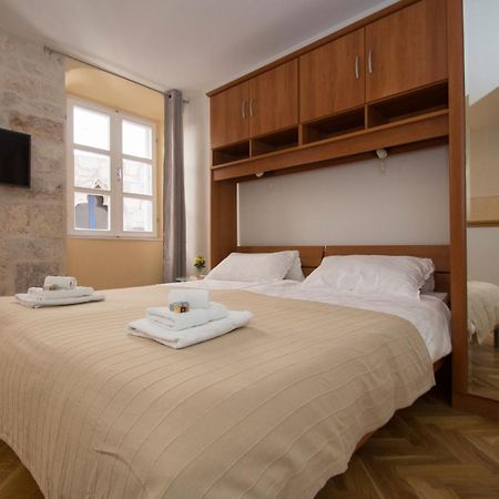 Old Town Apartments كورتْشولا المظهر الخارجي الصورة