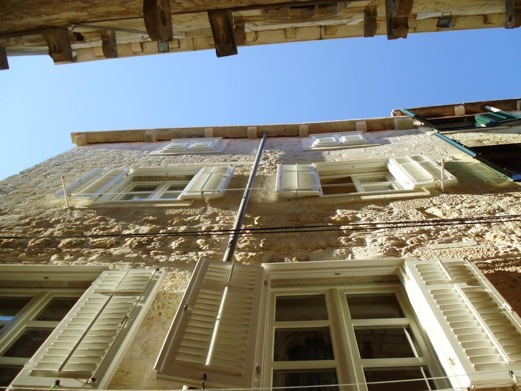 Old Town Apartments كورتْشولا المظهر الخارجي الصورة