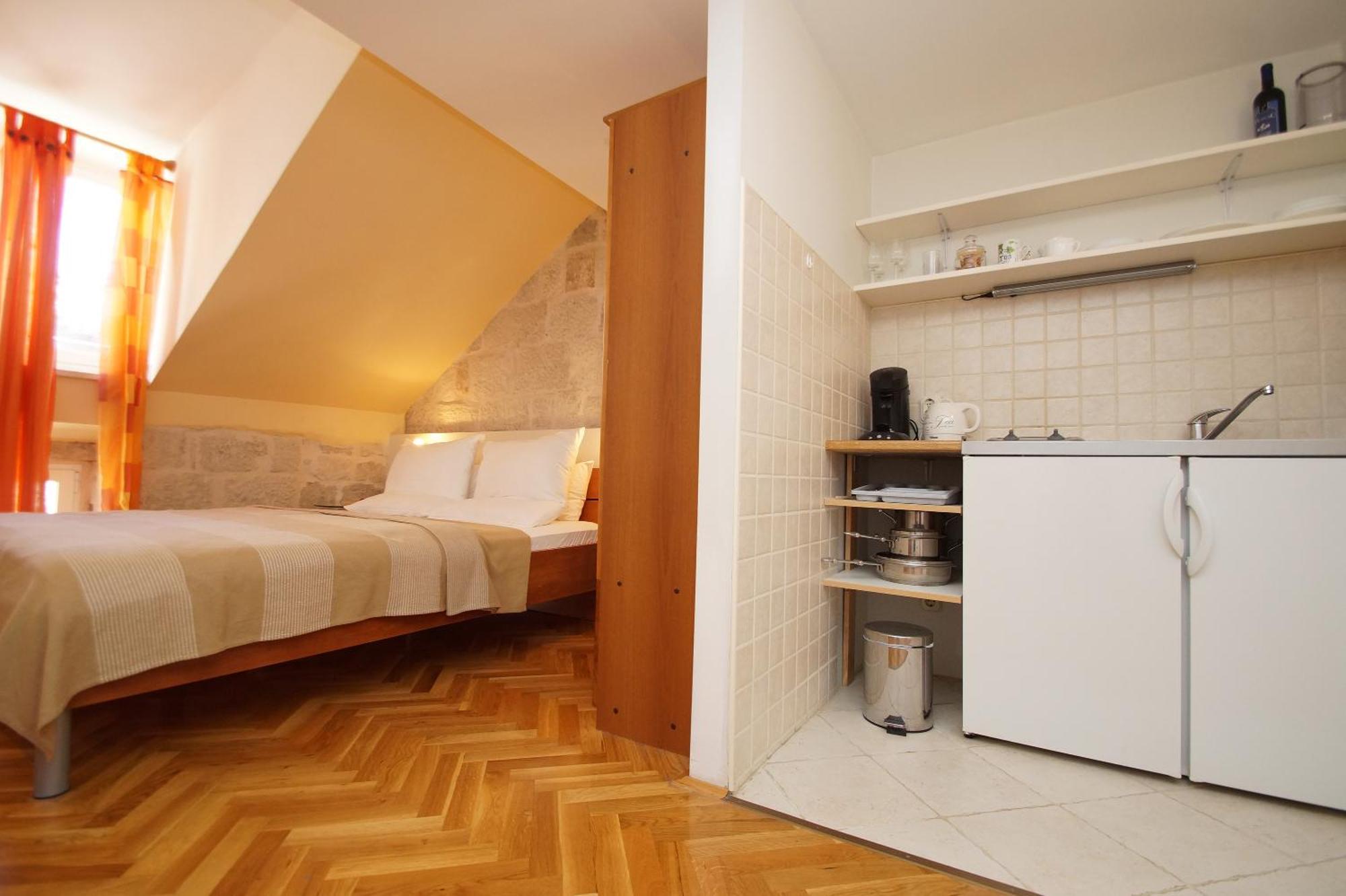 Old Town Apartments كورتْشولا المظهر الخارجي الصورة