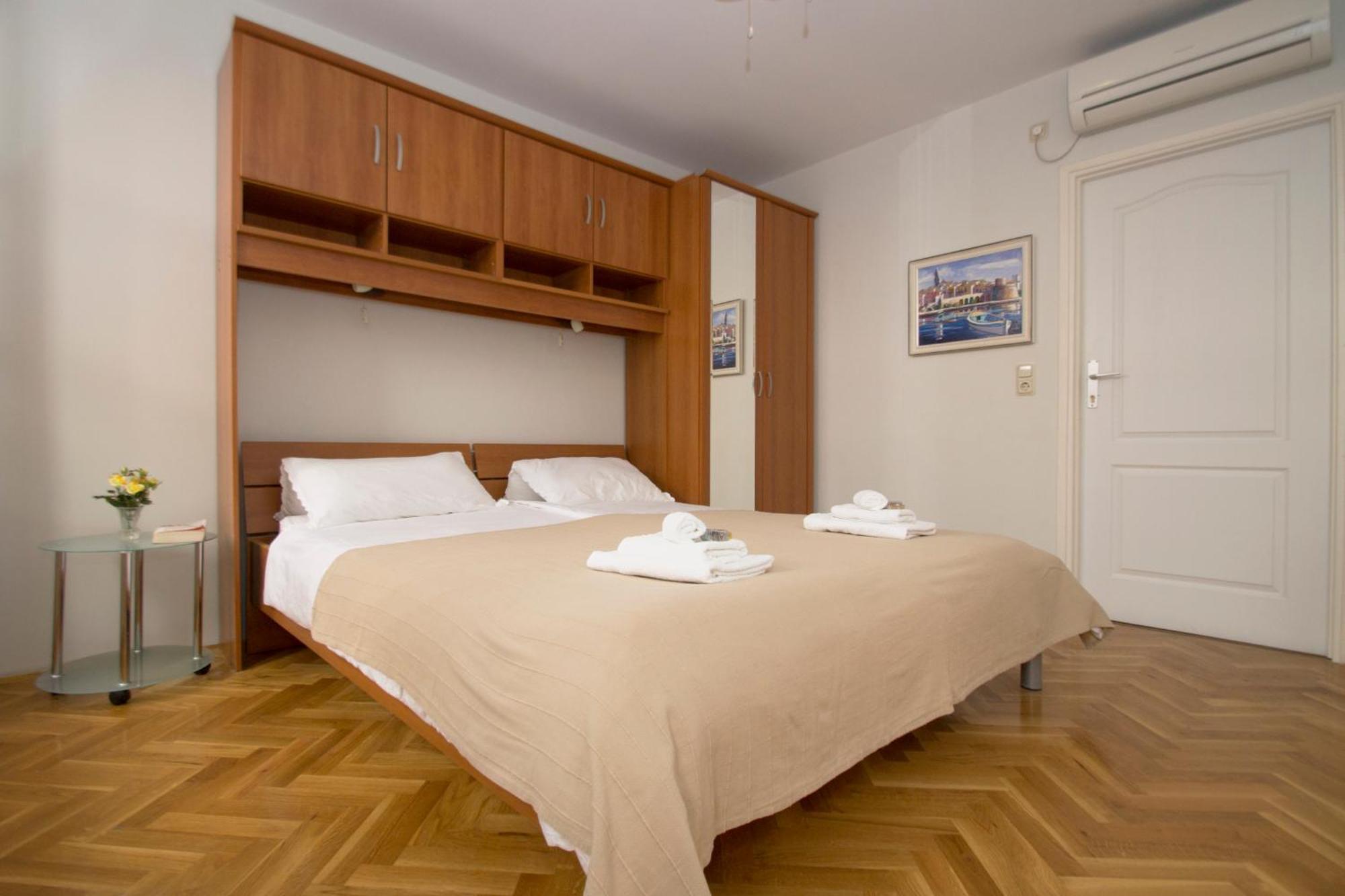 Old Town Apartments كورتْشولا المظهر الخارجي الصورة
