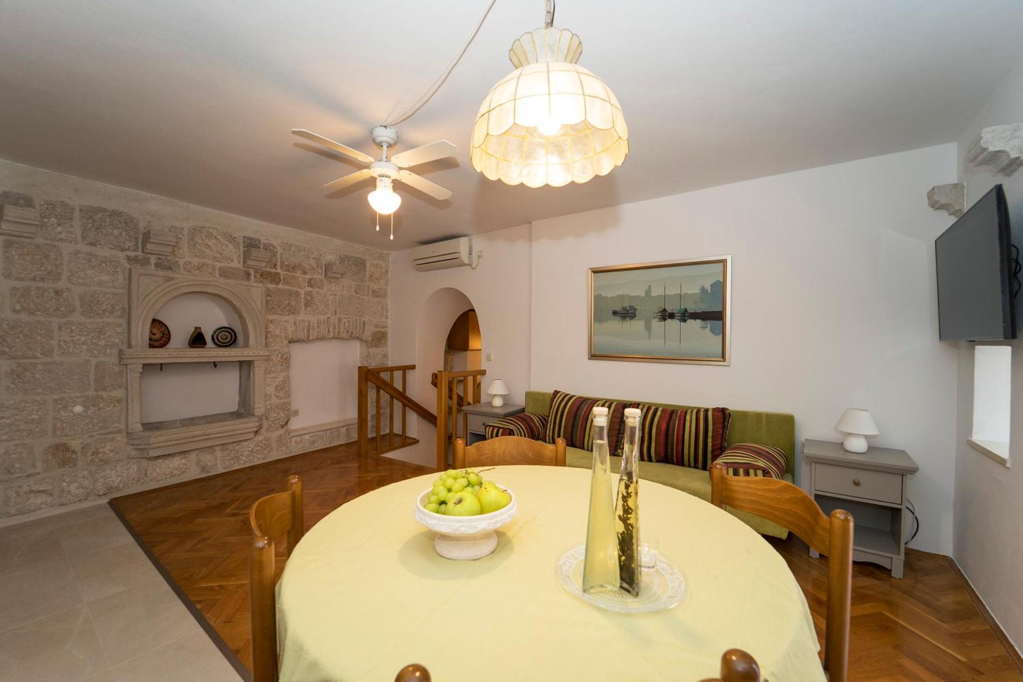 Old Town Apartments كورتْشولا المظهر الخارجي الصورة
