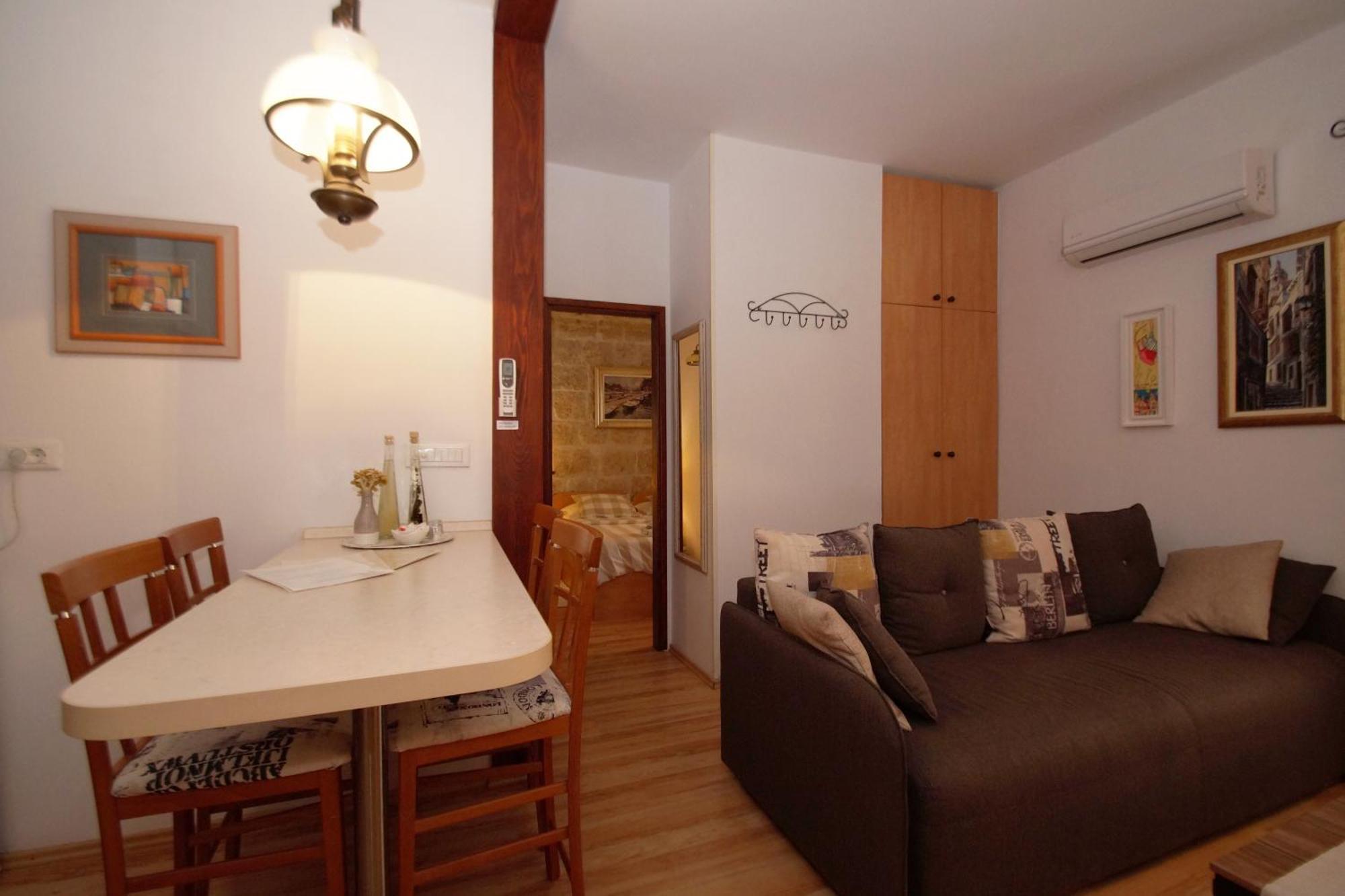 Old Town Apartments كورتْشولا المظهر الخارجي الصورة